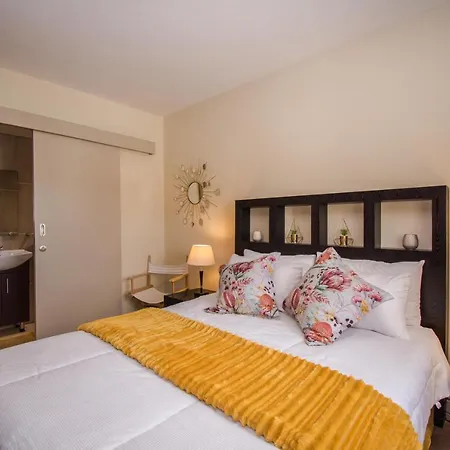 Ocean View Luxury Self-Catering Apartment Strand Exterior photo