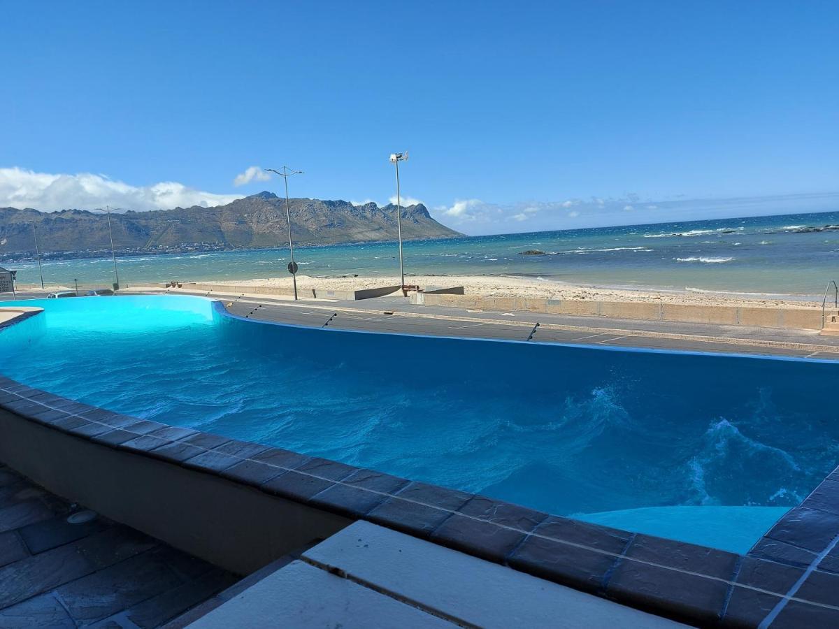 Ocean View Luxury Self-catering Strand