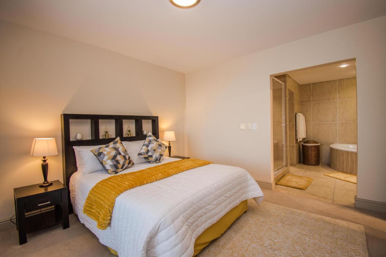 Ocean View Luxury Self-catering * Strand